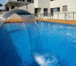 Swimming pool Vincci Frontaura 4*  Valladolid
